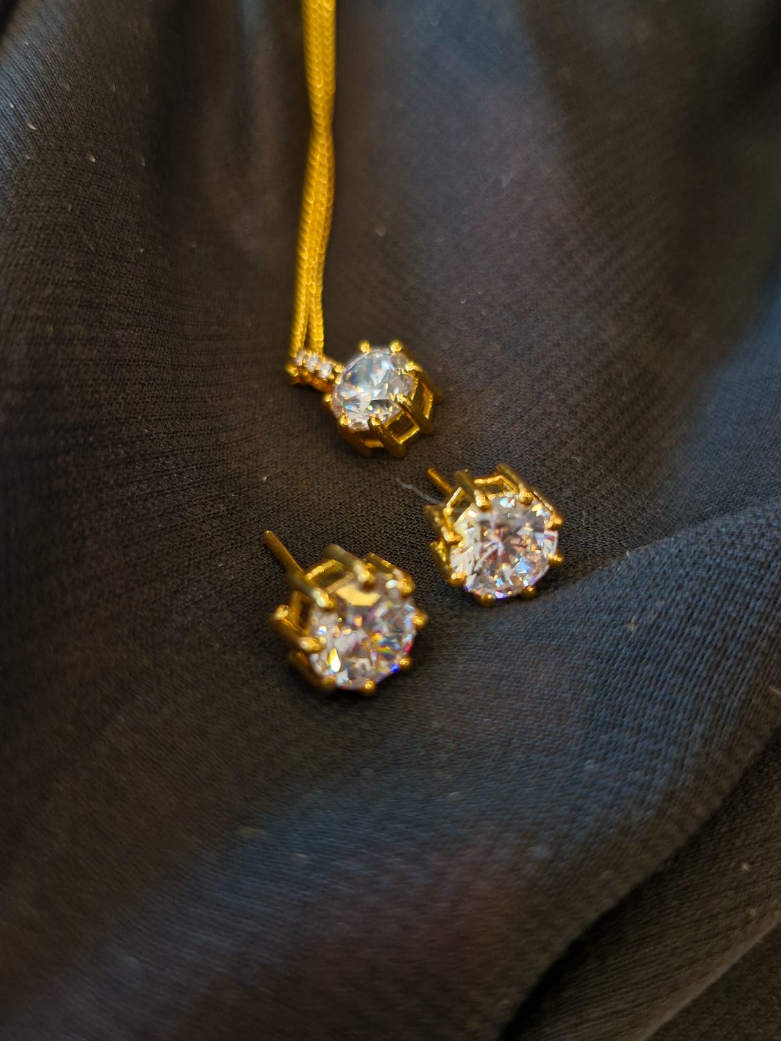 Single Stone Pendant Set